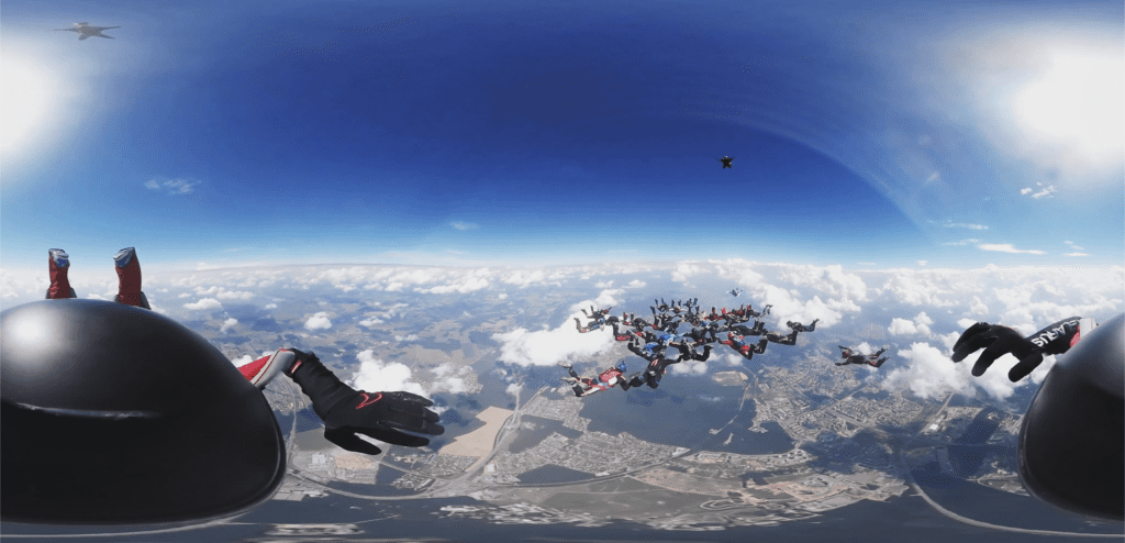 Skydiving formation